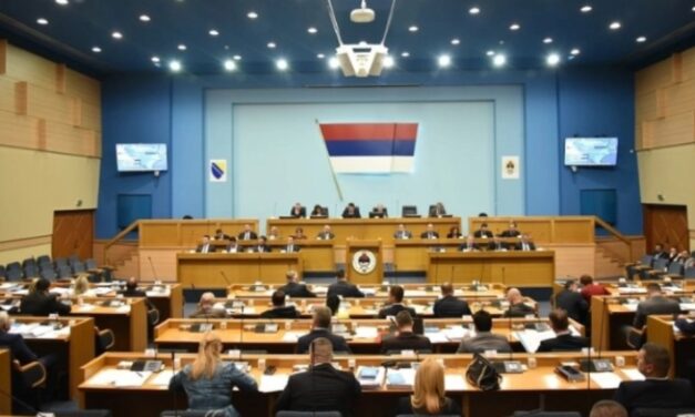 Се тресе регионот: Република Српска оди на референдум за мандатот на Додик – судот му забрани, народот ќе решава!