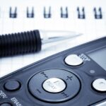 Извештај: Политичари, притисоци и дезинформации ја гушат слободата на медиумите